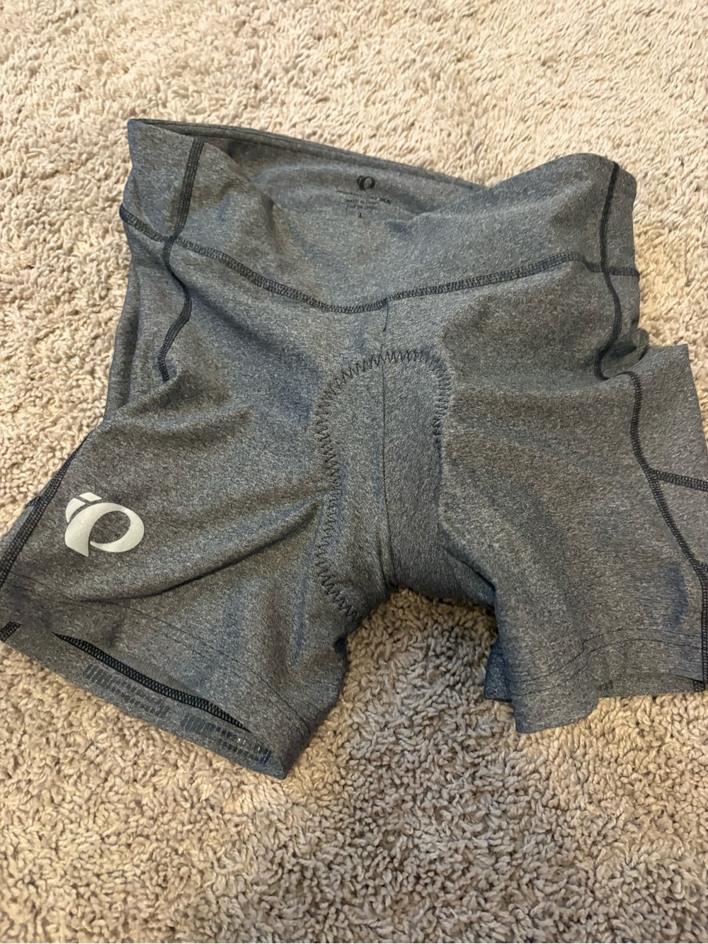 Pearl Izumi Women's Gray Padded Cycling Shorts